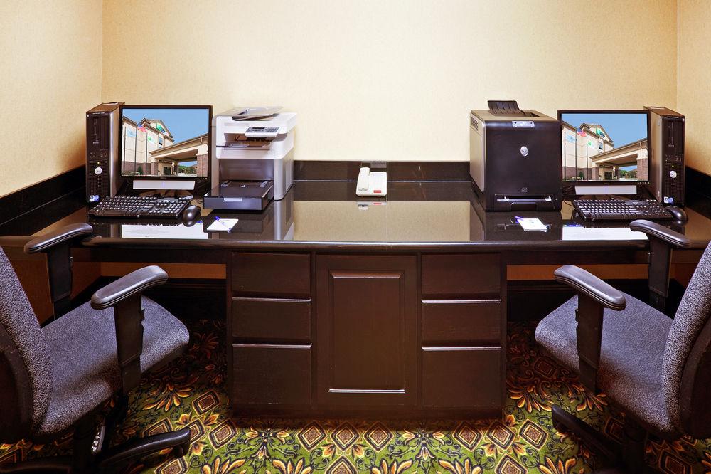 Holiday Inn Express Hotel & Suites Durant By Ihg Extérieur photo